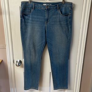 Old Navy power slim straight light wash jeans women’s size 18